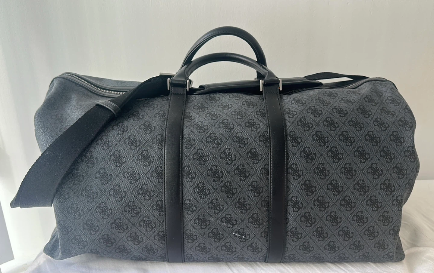 Guess Monogram Men’s Weekender Bag - photo 2