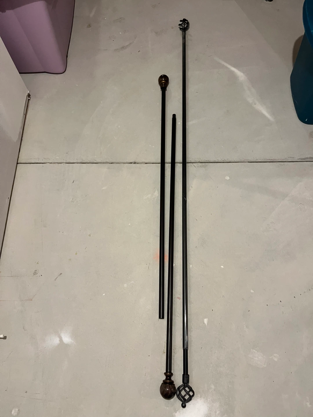 2 Black Curtain Rods with Decorative Finials - photo 2