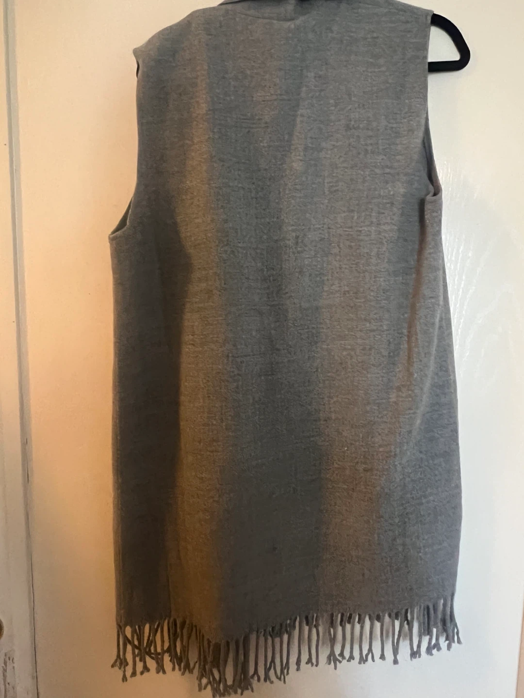 Cejon Grey Acrylic Vest S/M with Fringe - photo 2