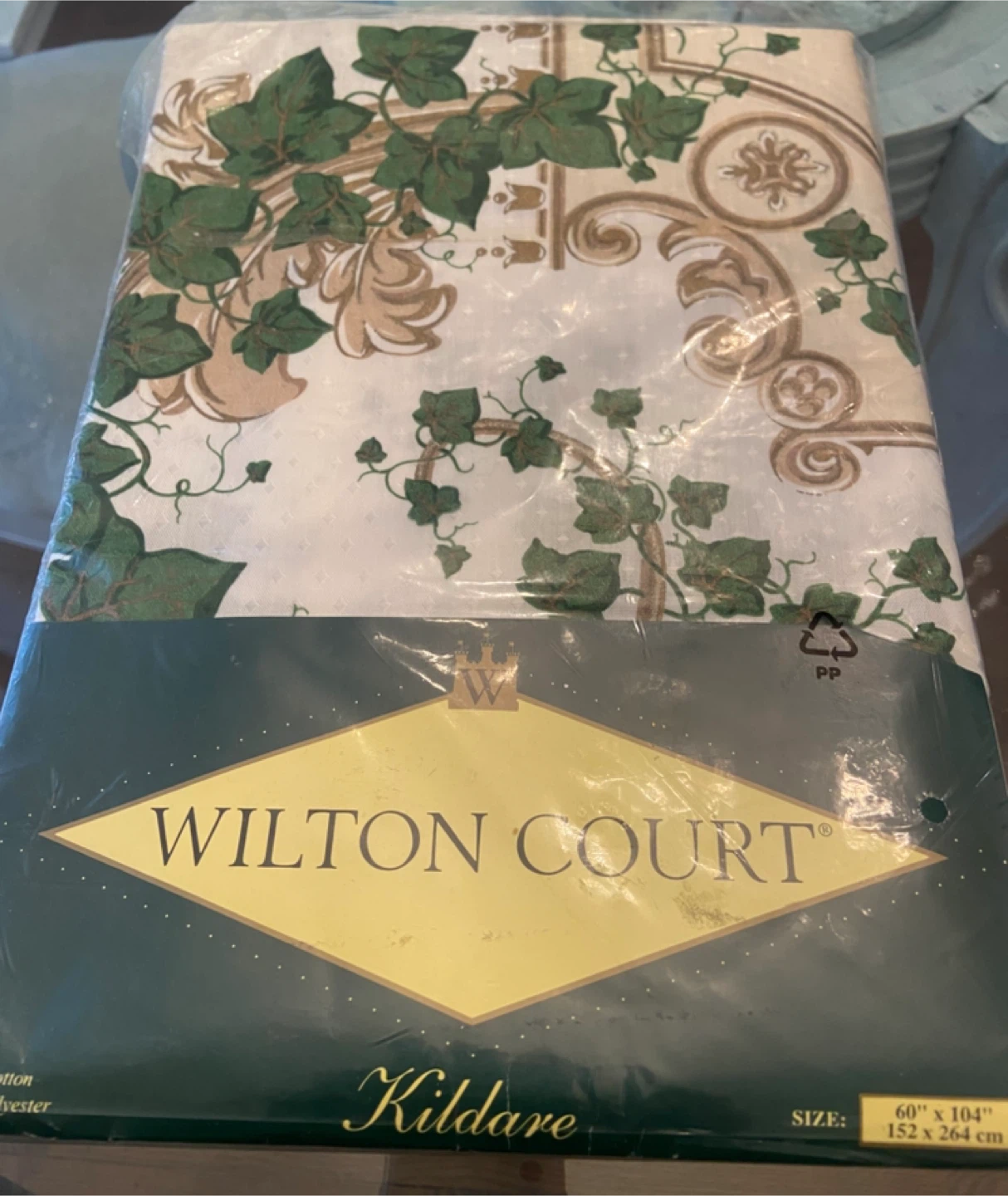 Vintage Wilton Court Kildare Tablecloth - 60" x 104"