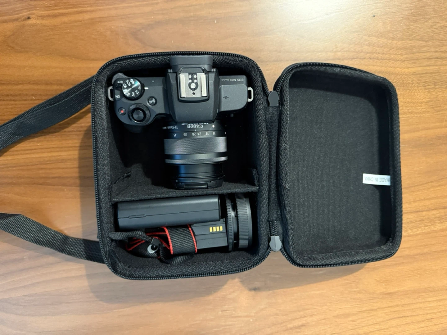 Canon EOS M50 Mark II Mirrorless Camera with 15-45mm Lens - photo 2