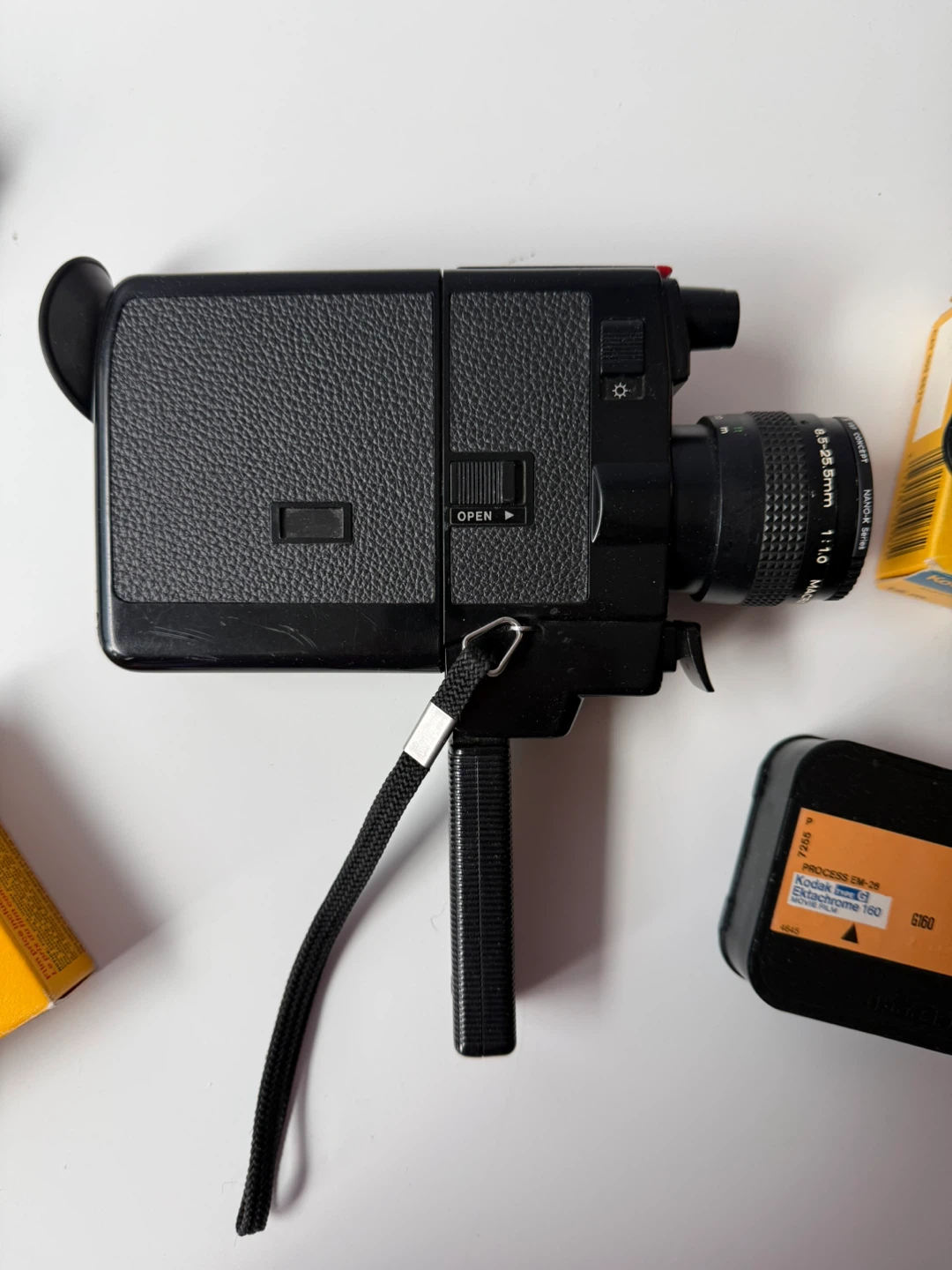 Canon 310XL Super 8 Camera (Film Tested) - photo 2