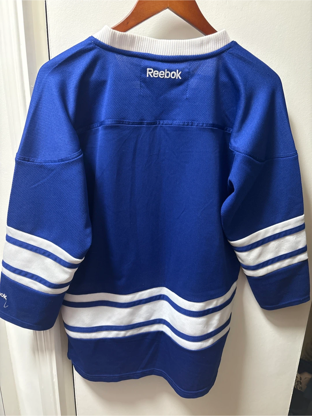 Reebok Toronto Maple Leafs Youth Hockey Jersey L/XL - photo 4