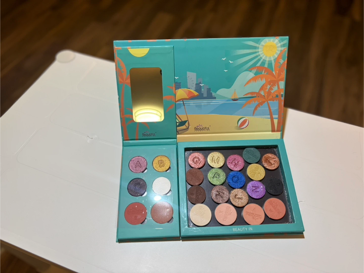 Beauty Creations Eyeshadow Palette