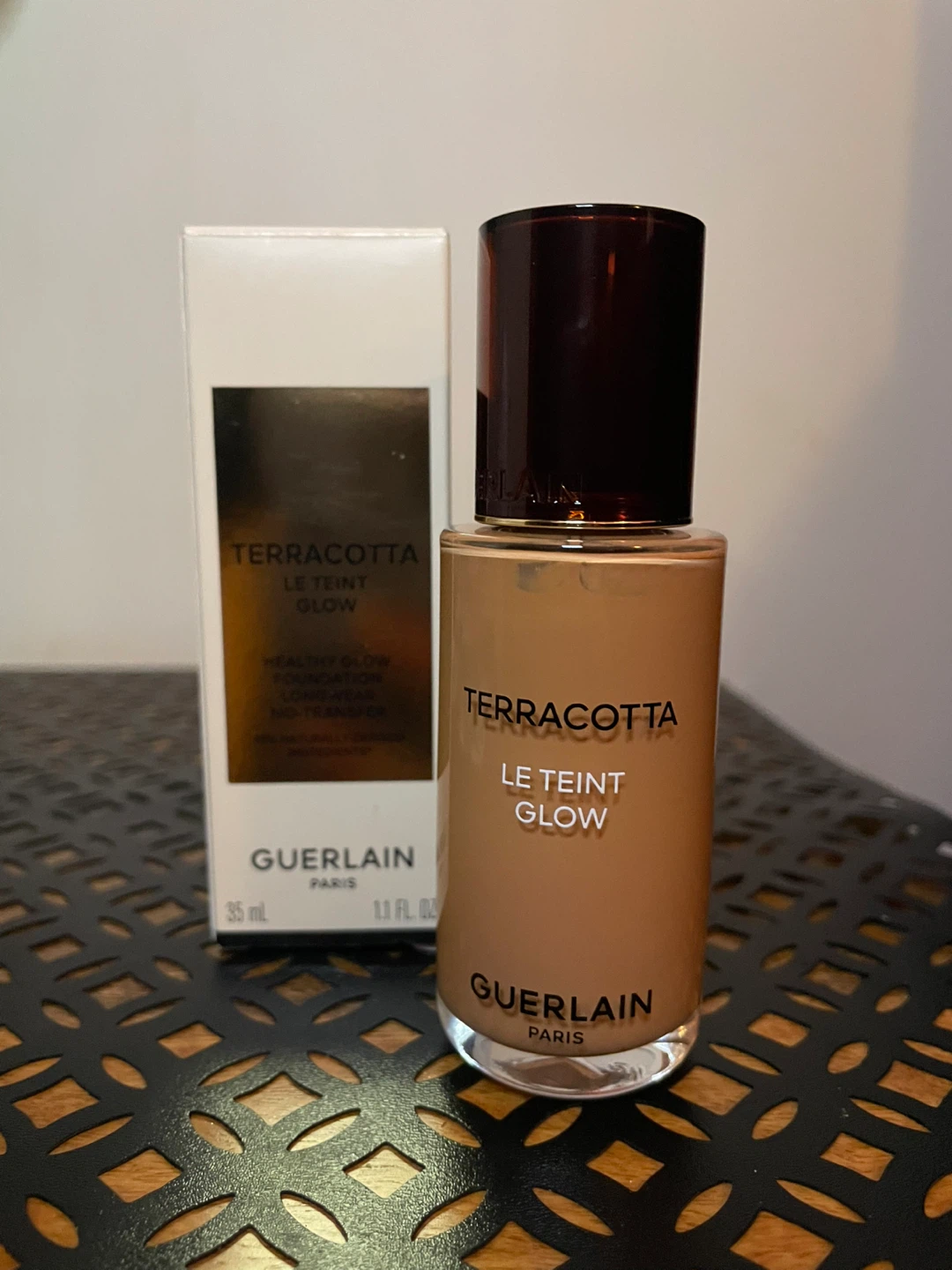 Guerlain Terracotta Le Teint Glow Foundation — Shade 4N ✨ - photo 2