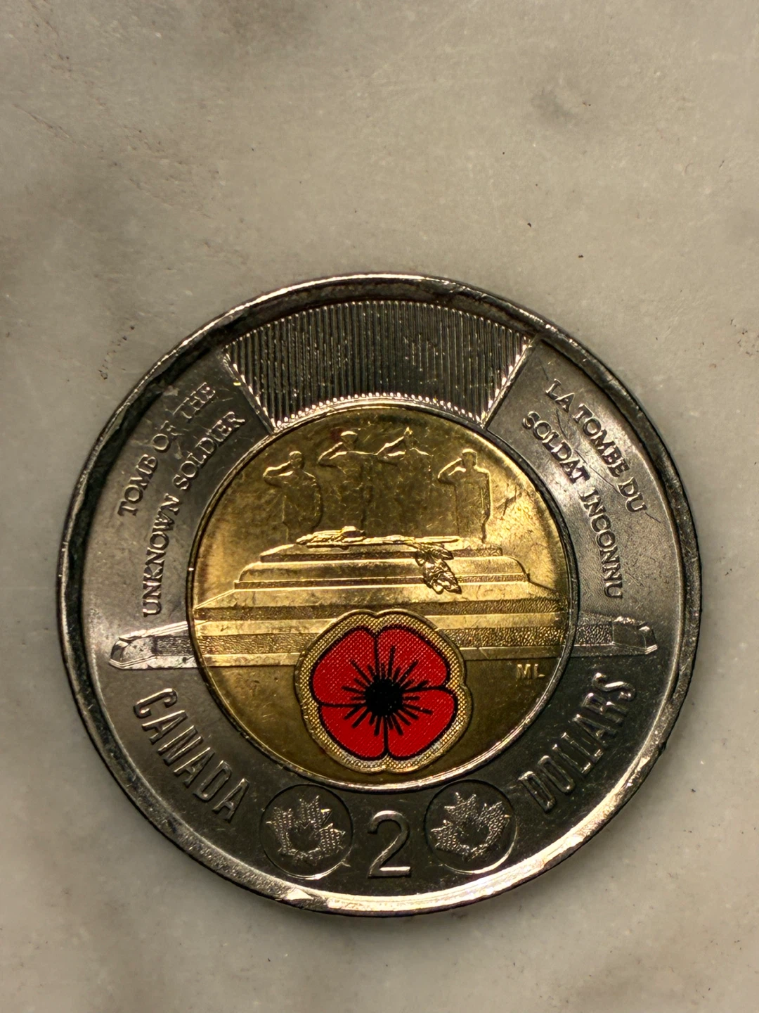 Toonie coin money poppy Canada 2025 Tomb of the Unknown Soldier - photo 3