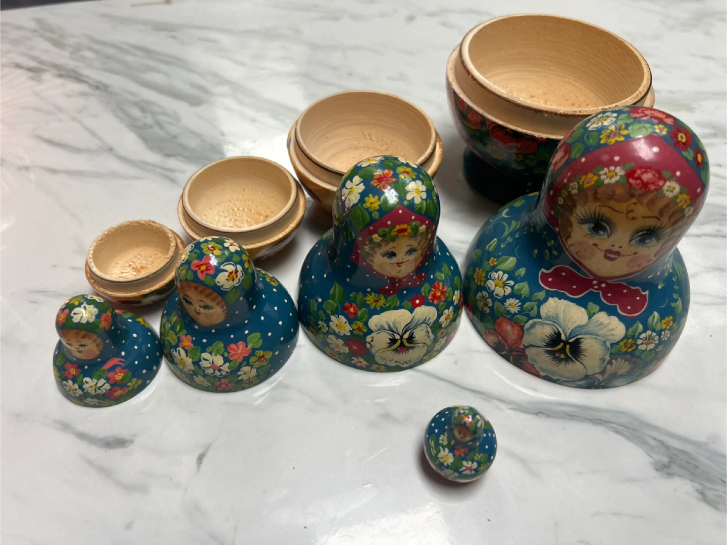 Set of 5 Hand-Painted Russian Nesting Dolls - photo 2