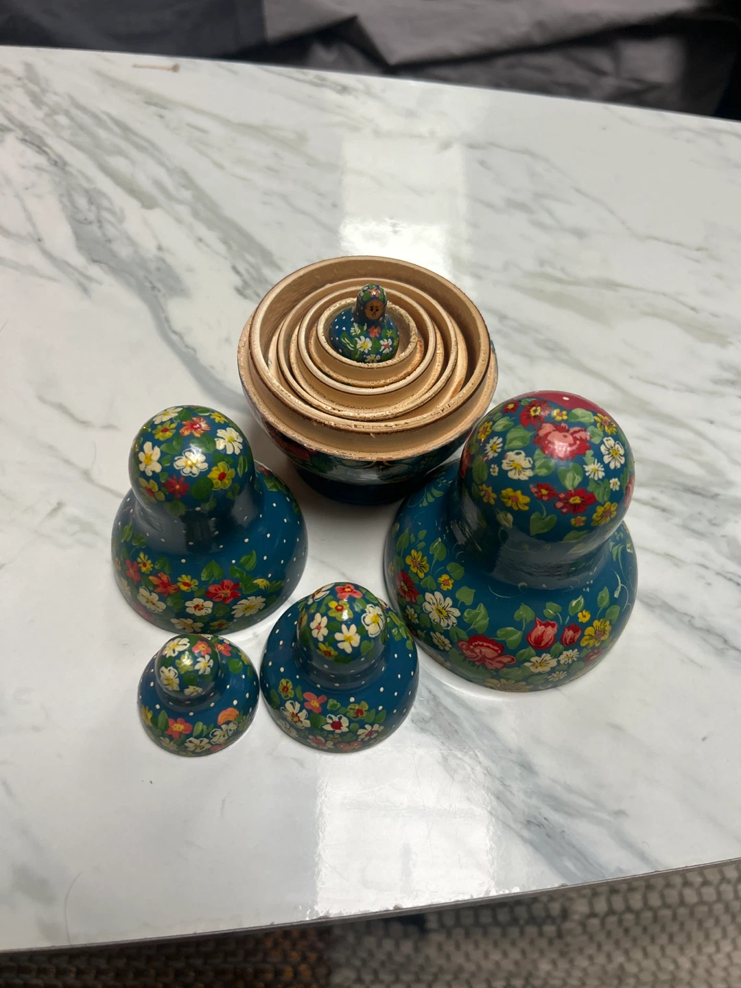 Set of 5 Hand-Painted Russian Nesting Dolls - photo 3