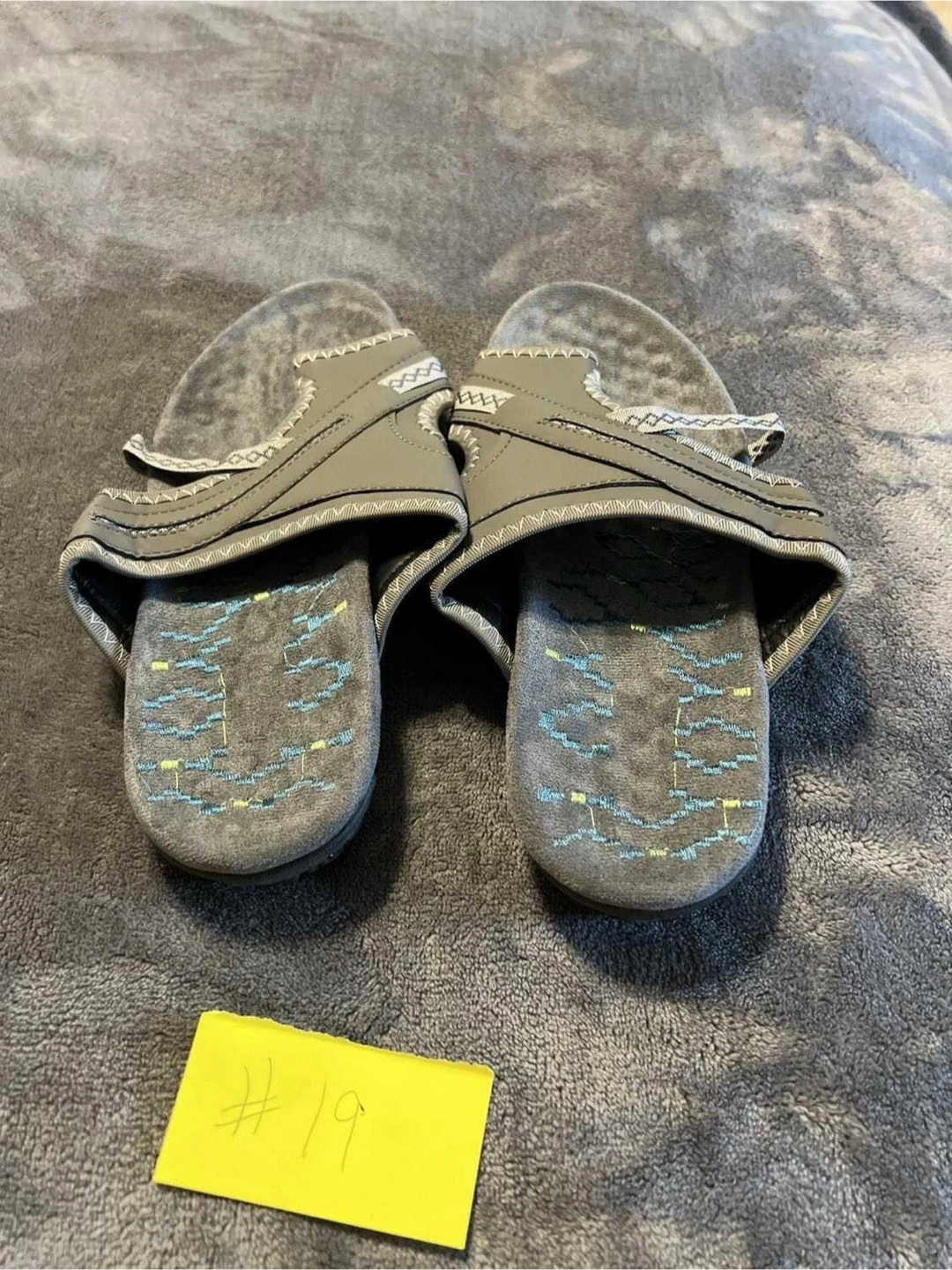 Size 9 Grey Women's Slip-On Sandals - photo 3