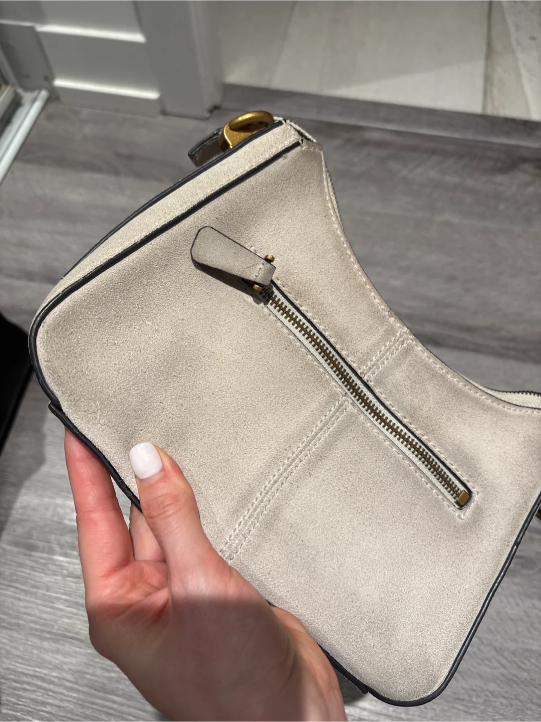 Guess Shoulder Bag - photo 3