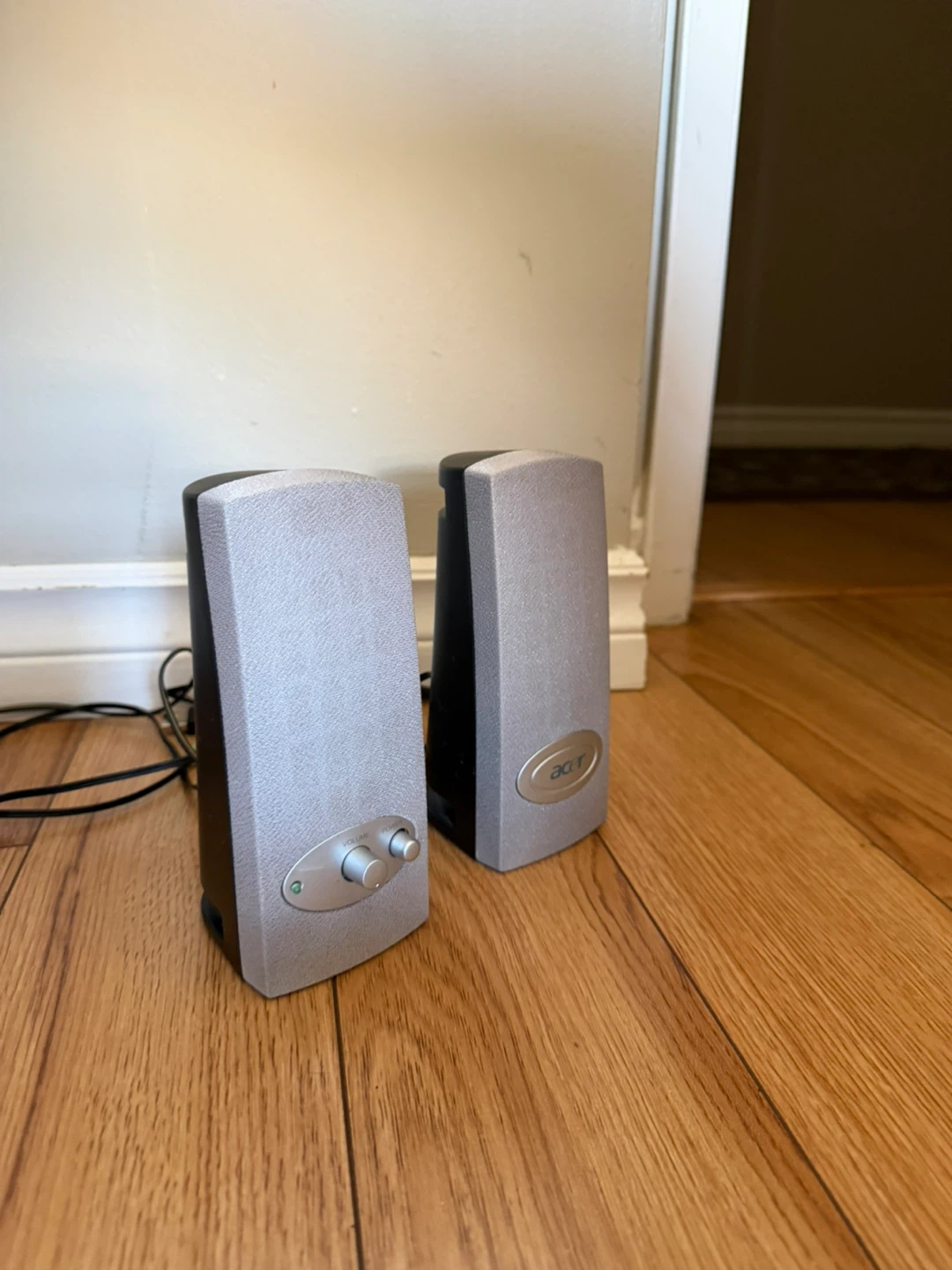 Acer Speakers M1118C –  Speakers (3.5mm AUX)