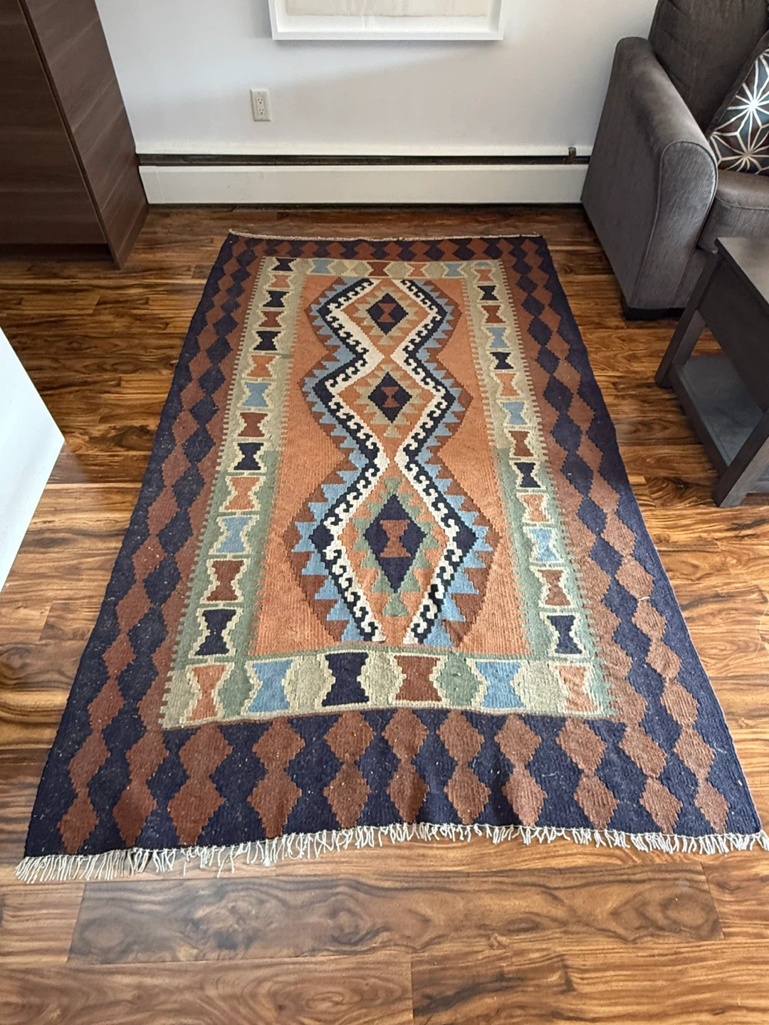 Geometric Pattern Area Rug - photo 2