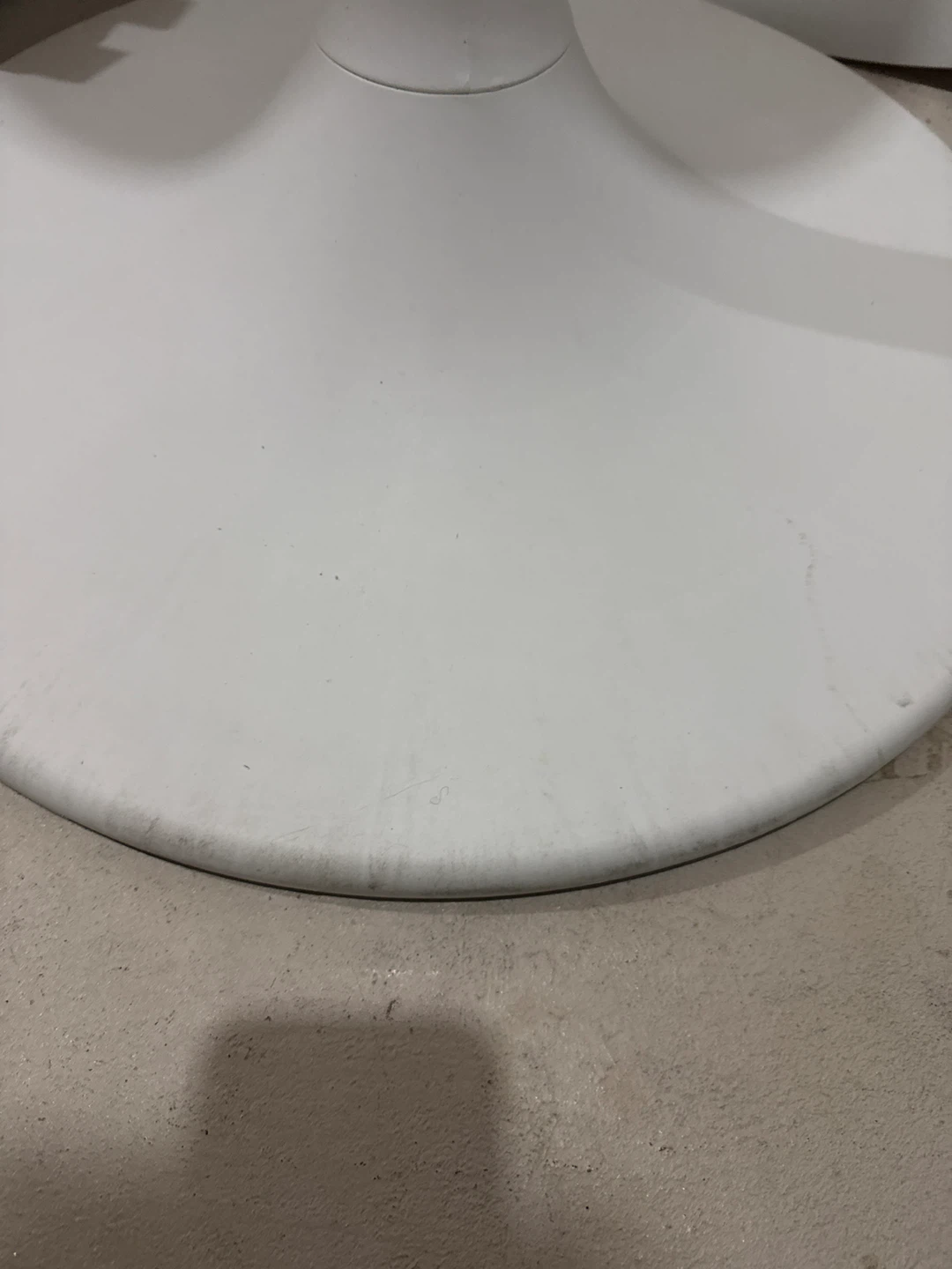 IKEA DOCKSTA Tulip Table – Modern Round White Dining Table - photo 3