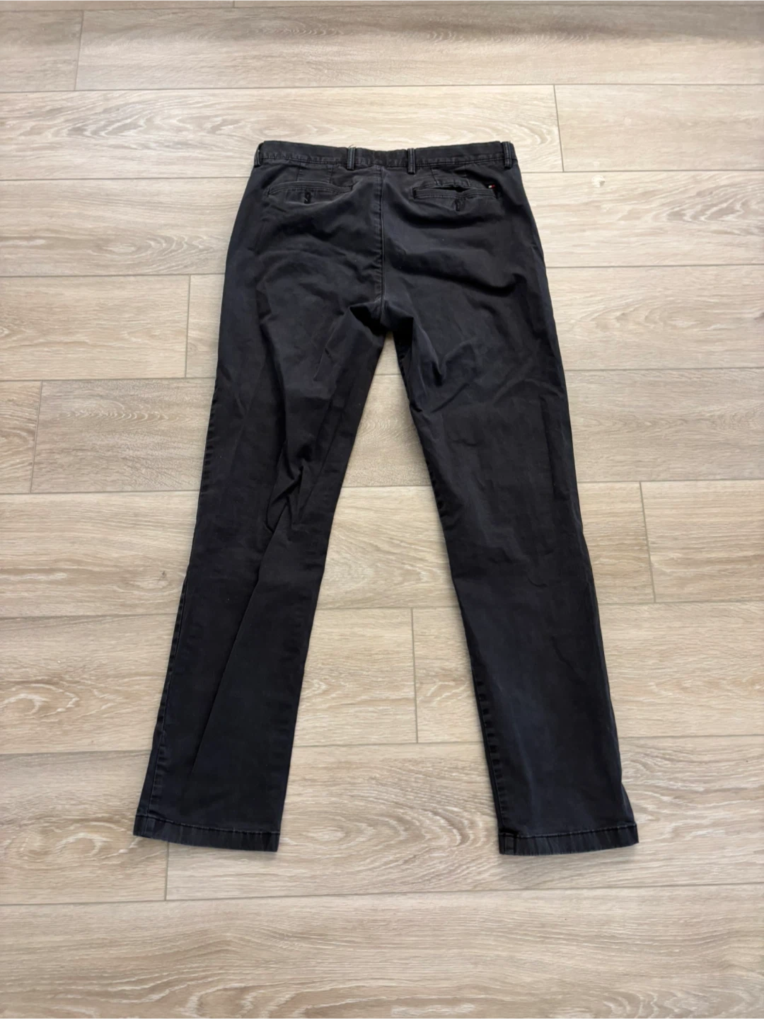 Tommy Hilfiger Men's Chinos Size 33x34 - photo 2