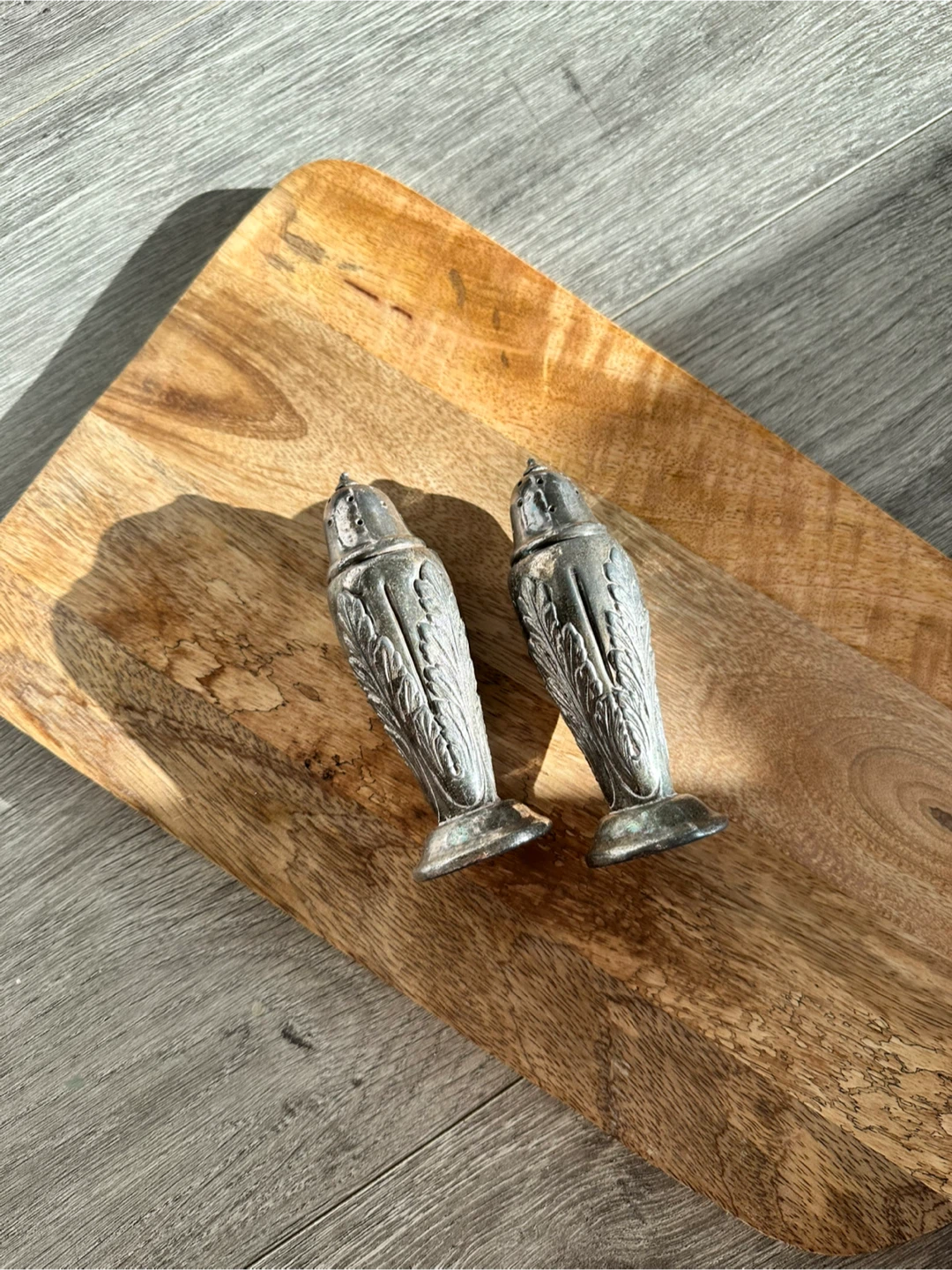 Vintage Ornate Salt & Pepper Shakers - photo 2