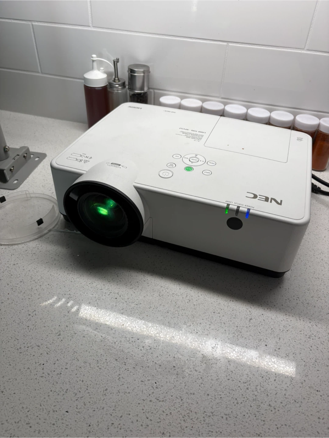 NEC Projector