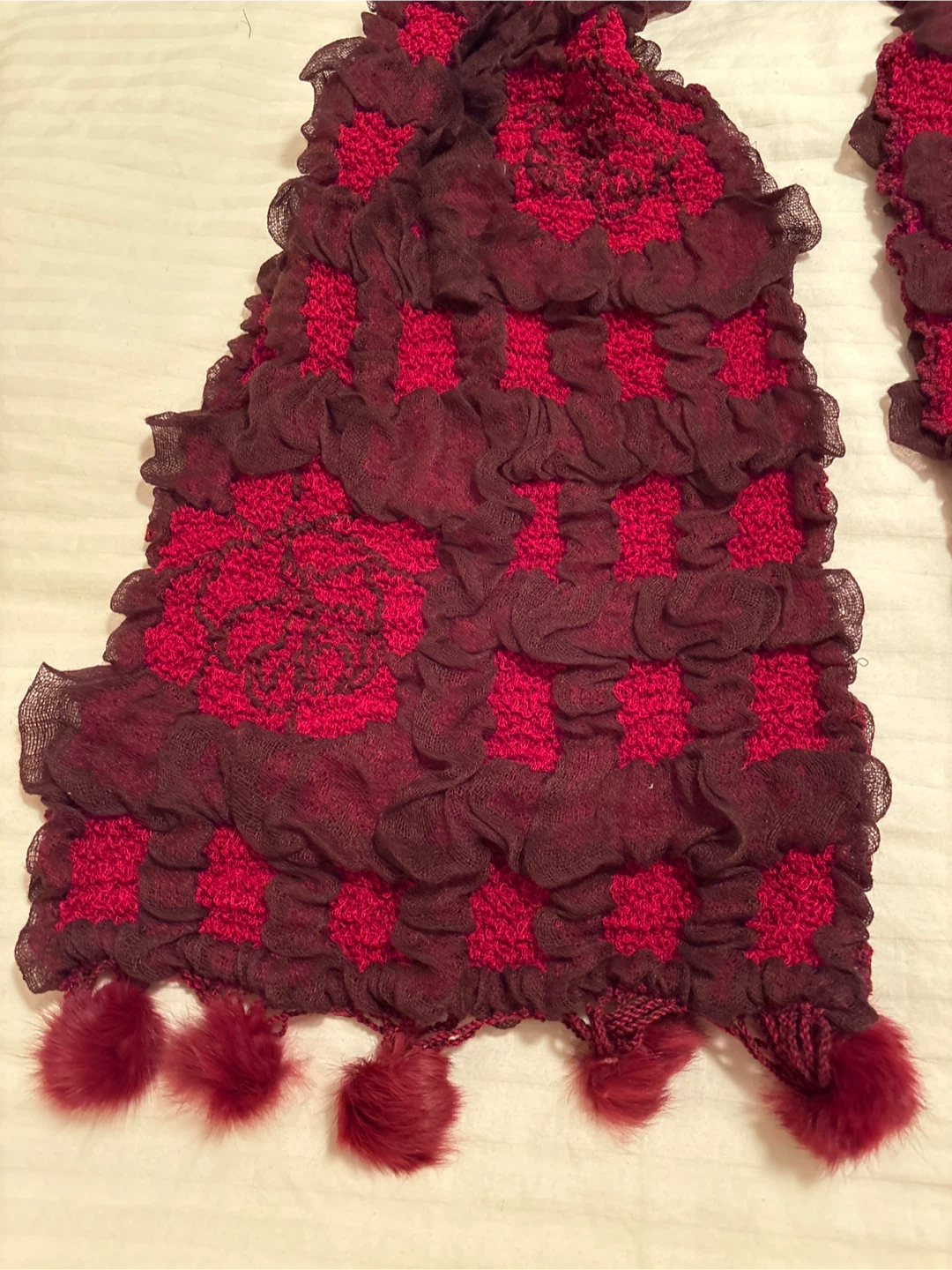 Textured Red and Burgundy Scarf with Pom Poms - photo 4