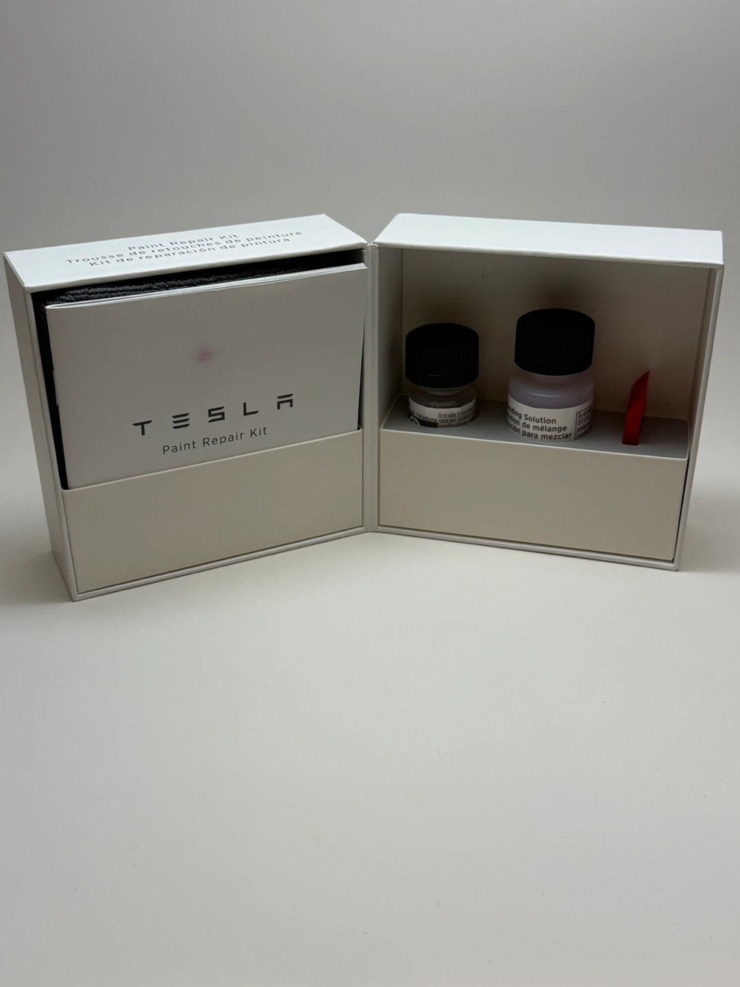 Tesla Paint Repair Kit OEM - Pearl White Multi-Coat PPSW - photo 3