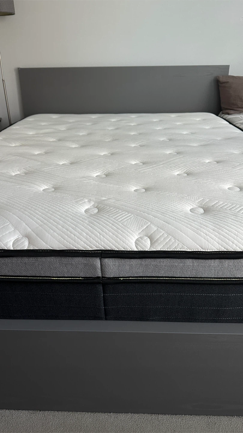 White Queen Size Mattress - photo 4