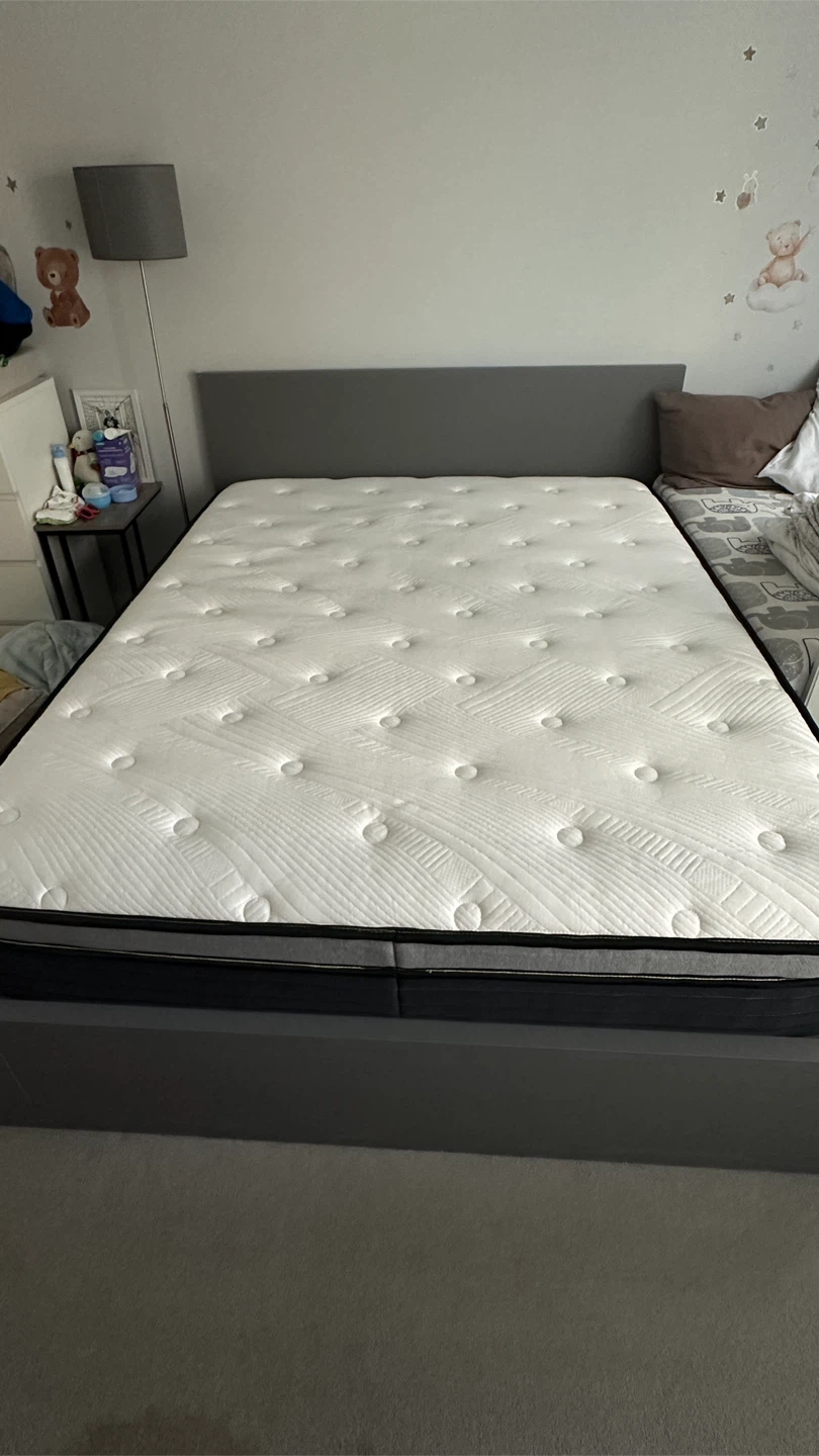 White Queen Size Mattress - photo 5