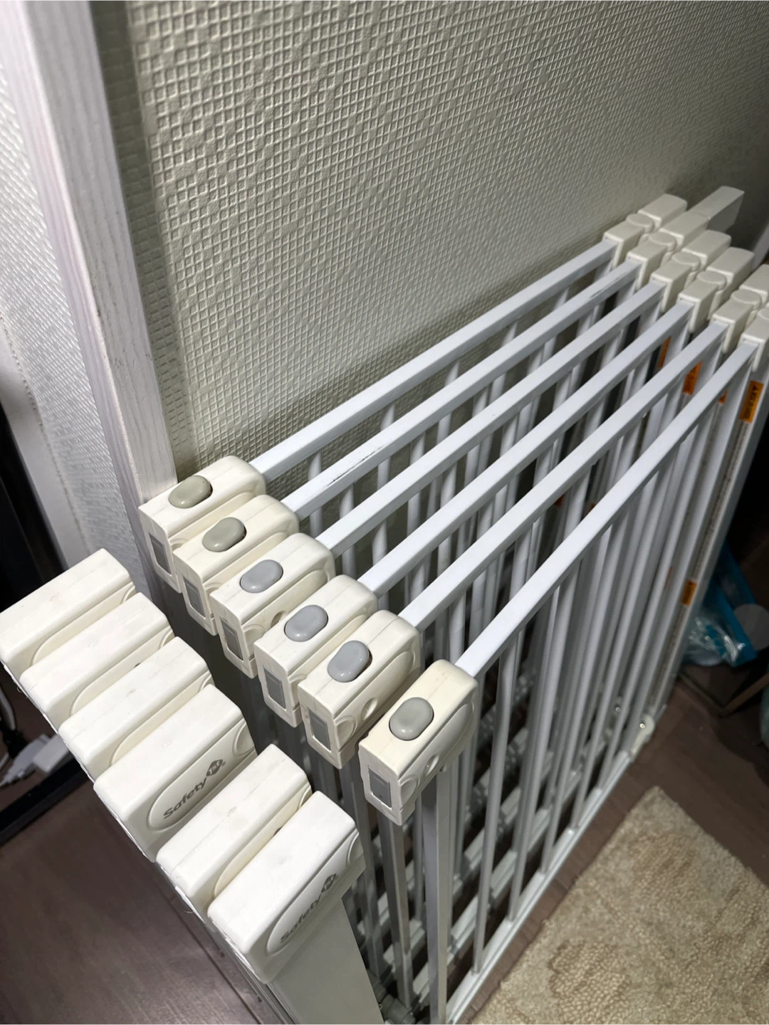 Safety 1st White Metal Baby Gate - photo 3
