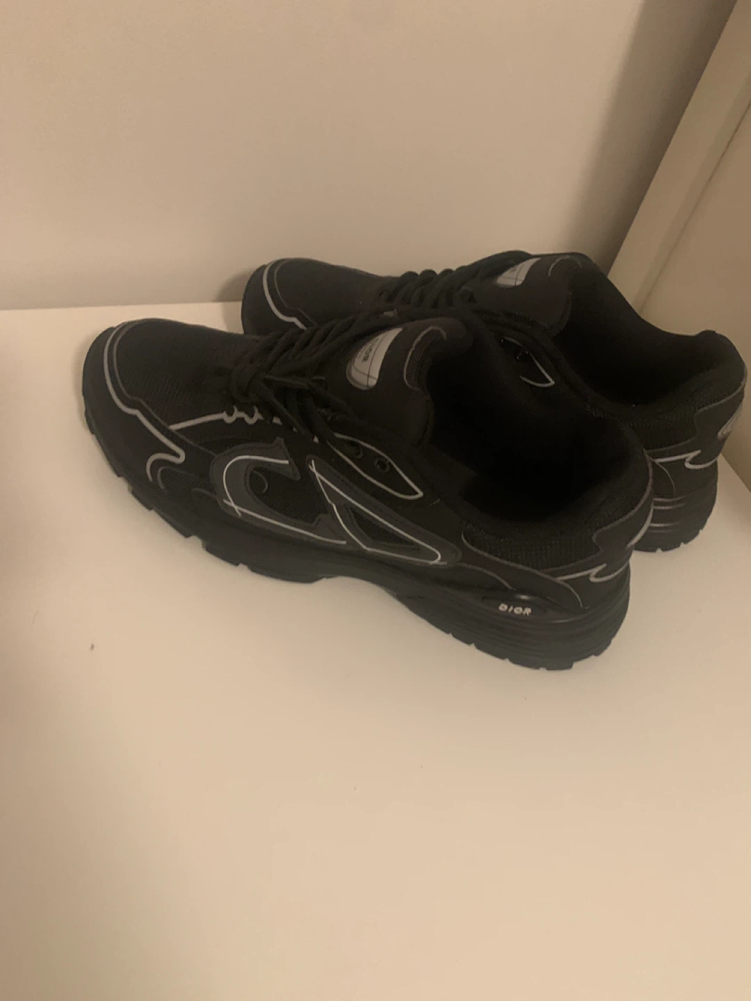 DIOR B30 Sneakers