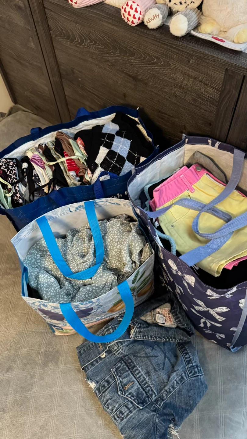 Women’s Named Brand Clothing Bundle - photo 2