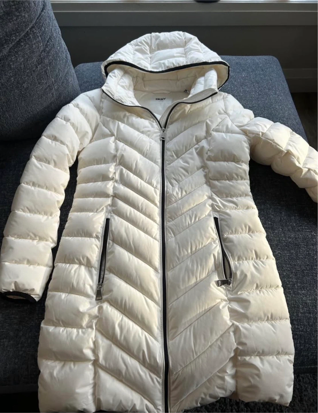 DKNY White Puffer Jacket with Hood - photo 3