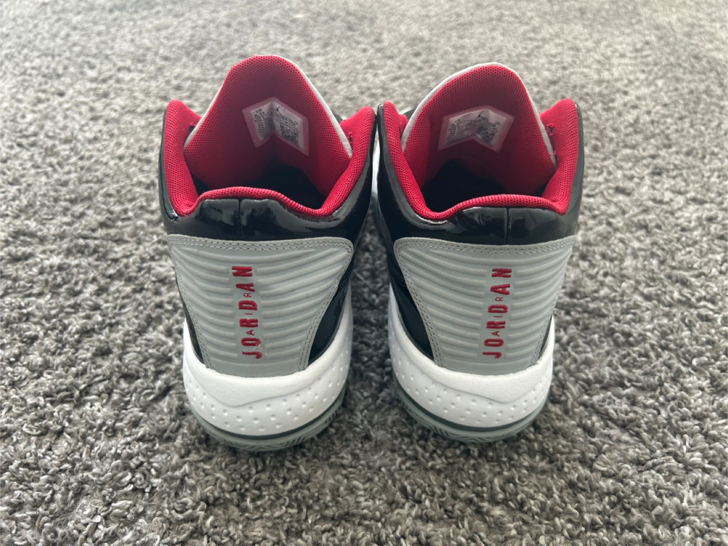Size 6.5 Jordan Max AURA 2’s! - photo 3