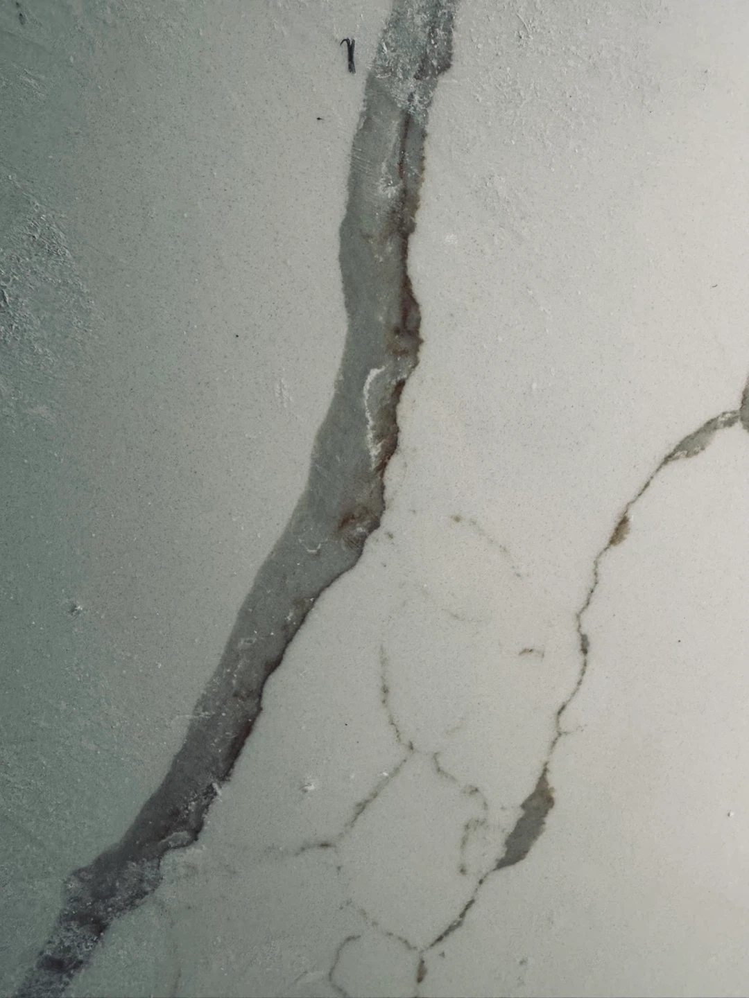 Countertop Quartz Slab 18x 37.5 " cutting/polish included - photo 2