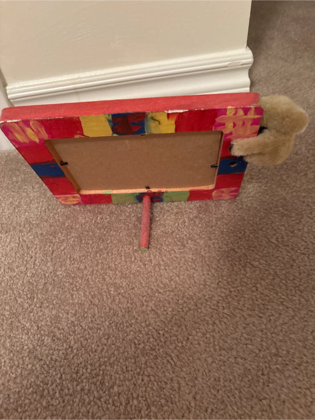 Hand-Painted Picture Frame with Plush Animal Accent - photo 2