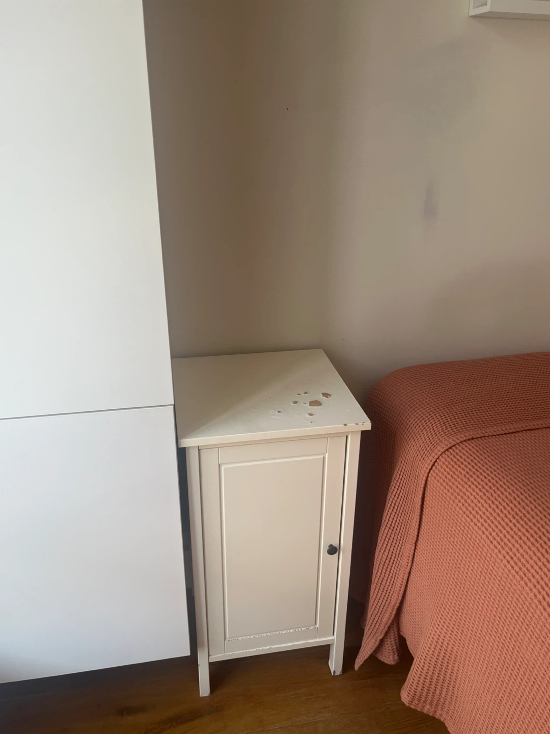2 White Nightstand with Door and Shelves - photo 3