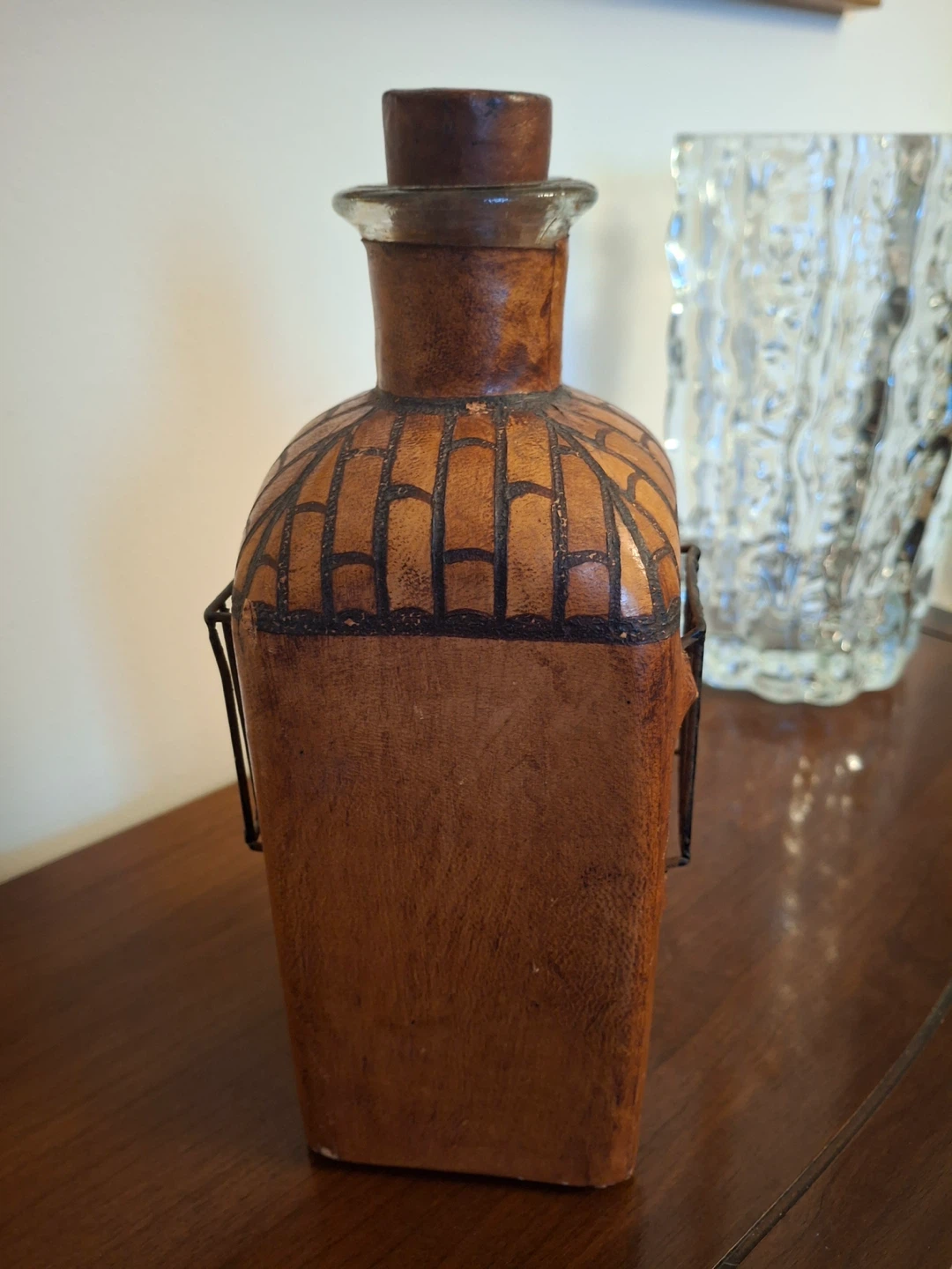 Decorative “Taberna” decanter with metal accents - photo 3