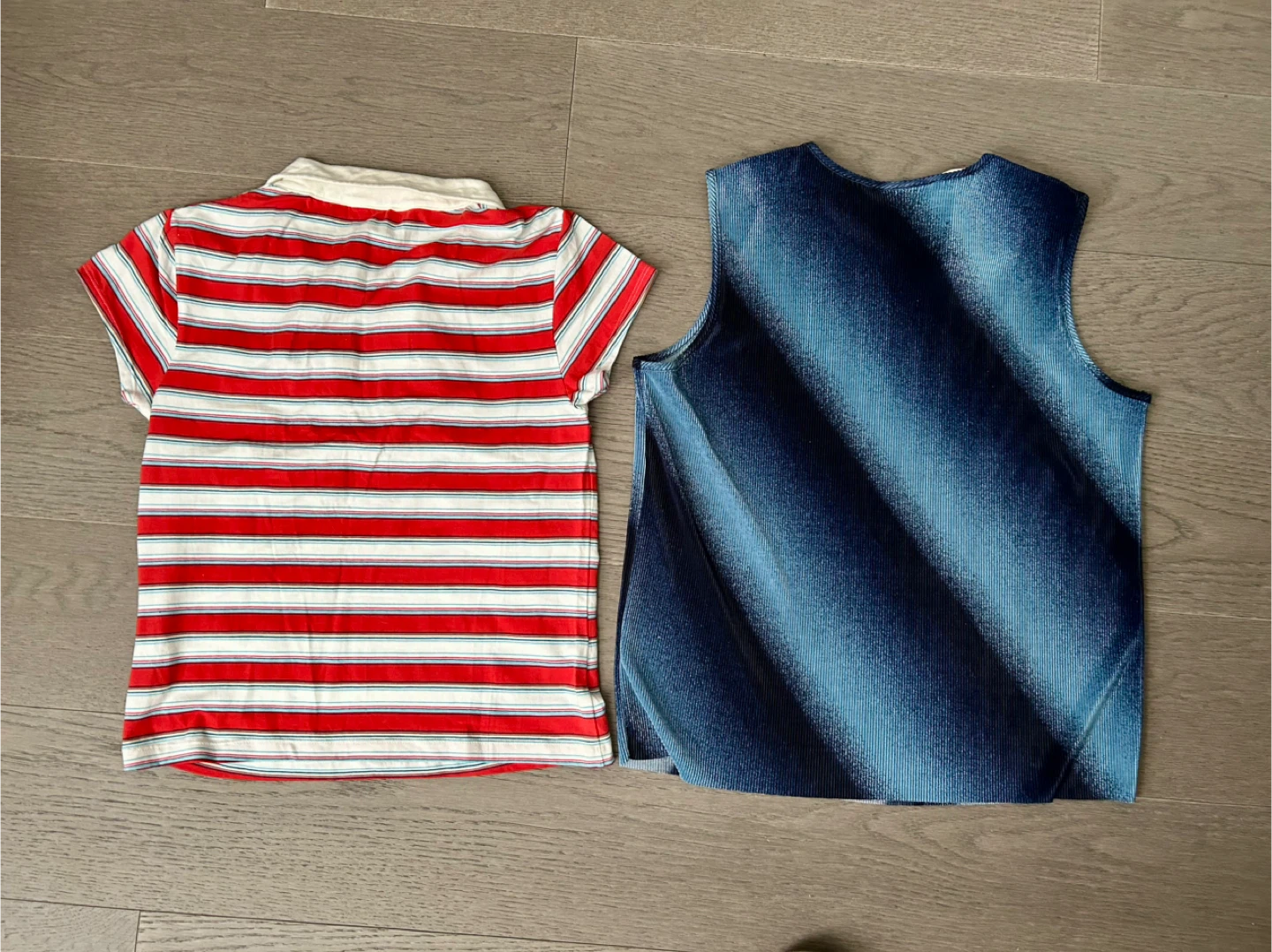 Ladies Summer Tops, Never Worn, size large, lot of 2 - photo 2