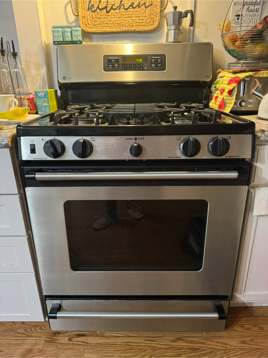 GE Profile Gas Range Oven - photo 2