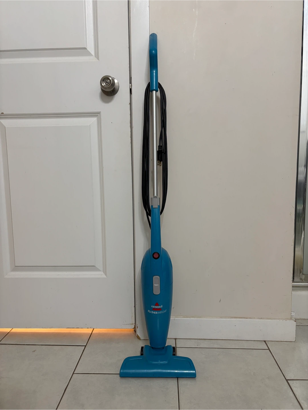 BISSELL Featherweight Stick Lightweight Bagless Vacuum Cleaner - photo 3