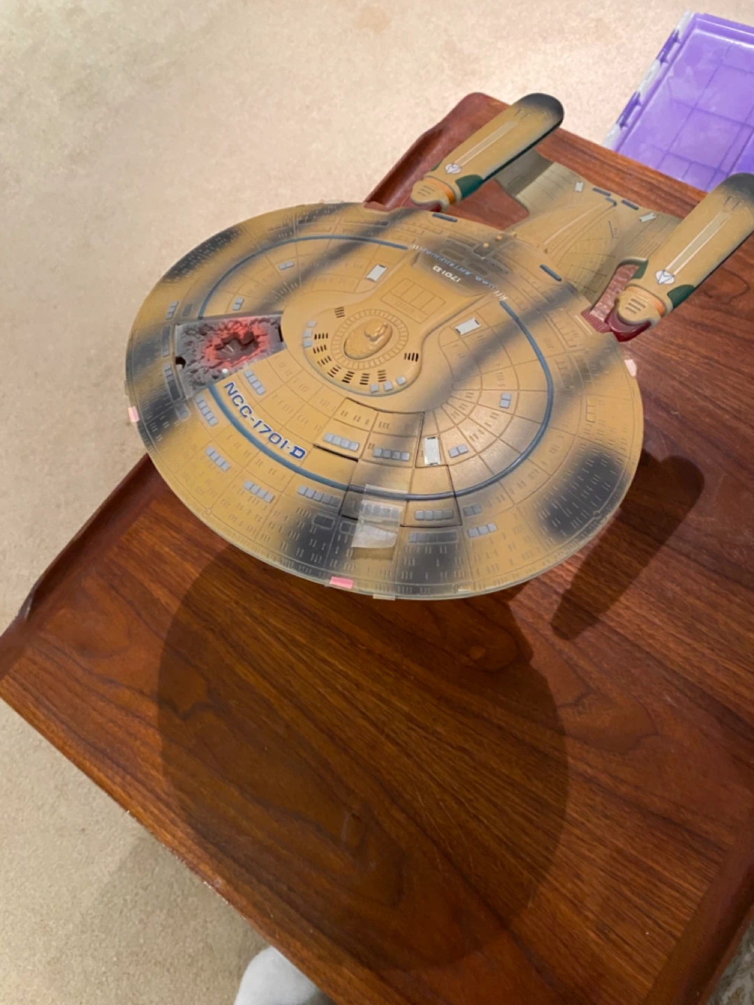 Star Trek USS Enterprise NCC-1701-D Model Ship - photo 2