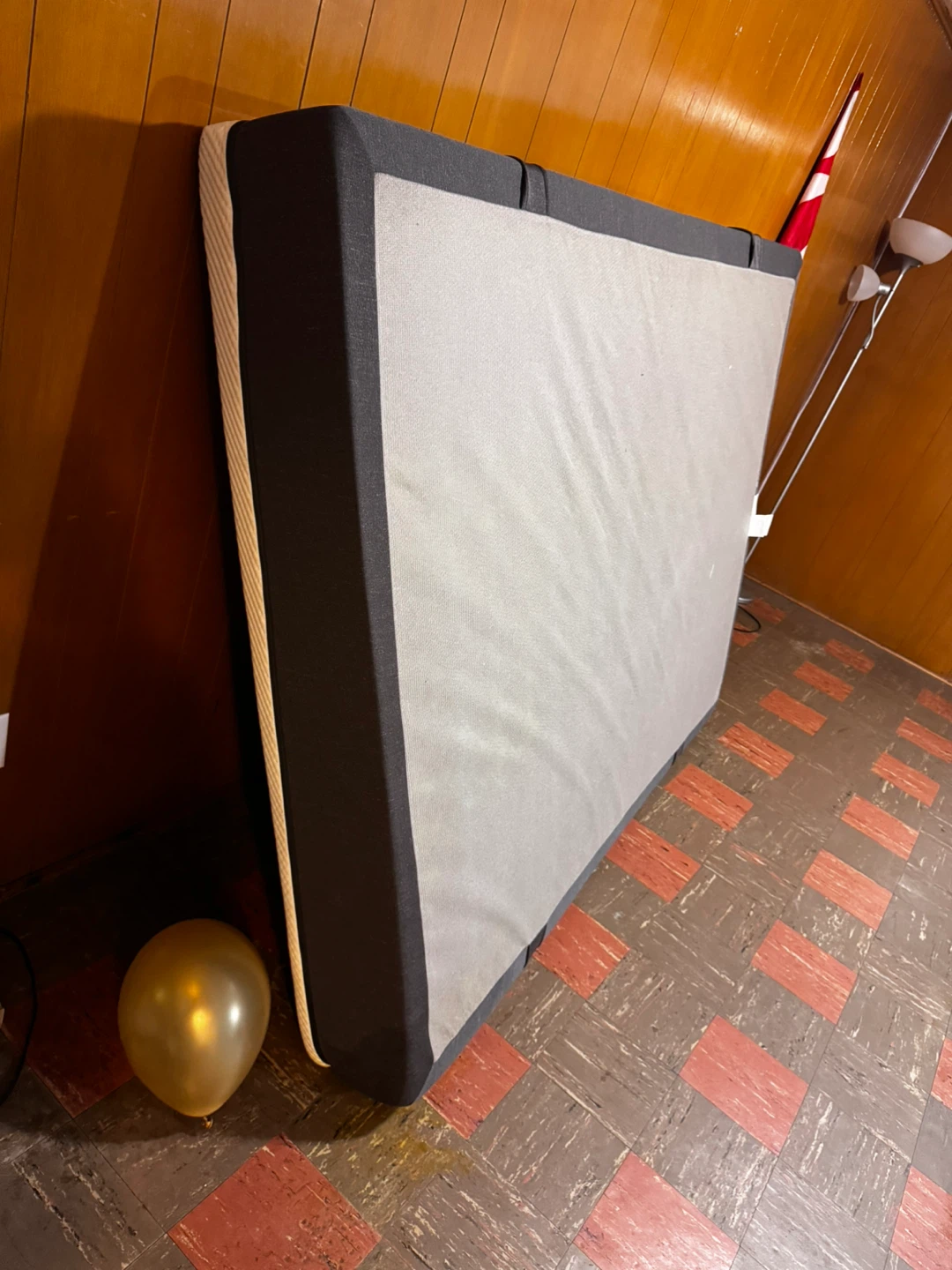 Queen size mattress - photo 2