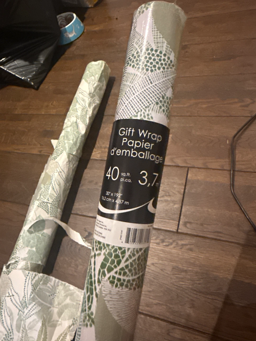 Gift Wrap Rolls - Green Pattern - photo 2
