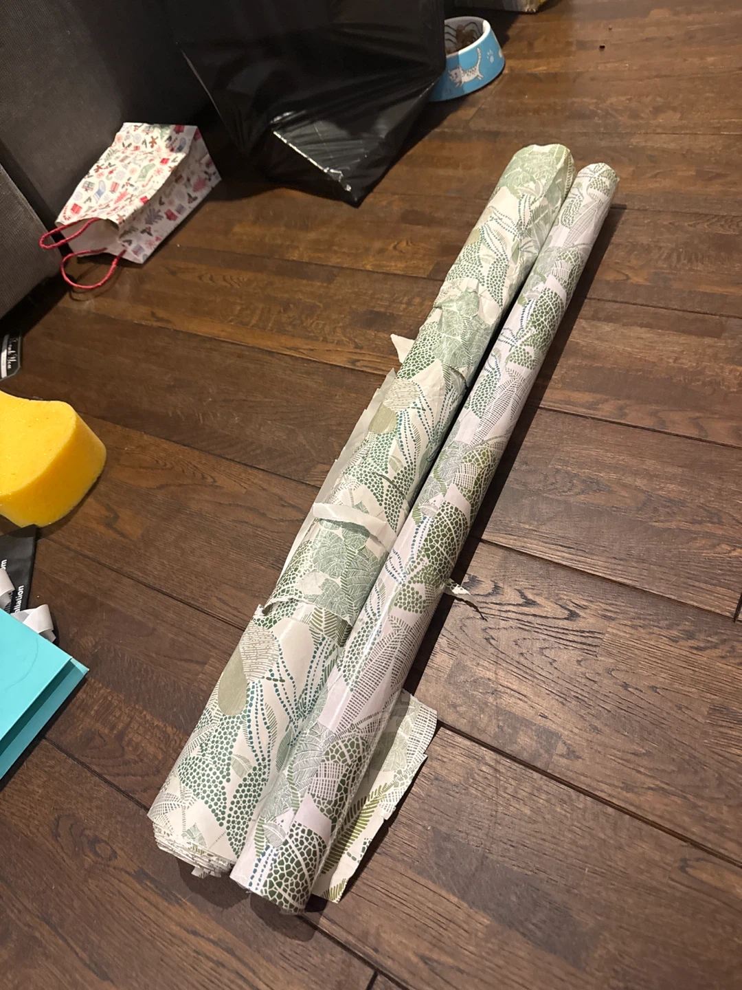 Gift Wrap Rolls - Green Pattern