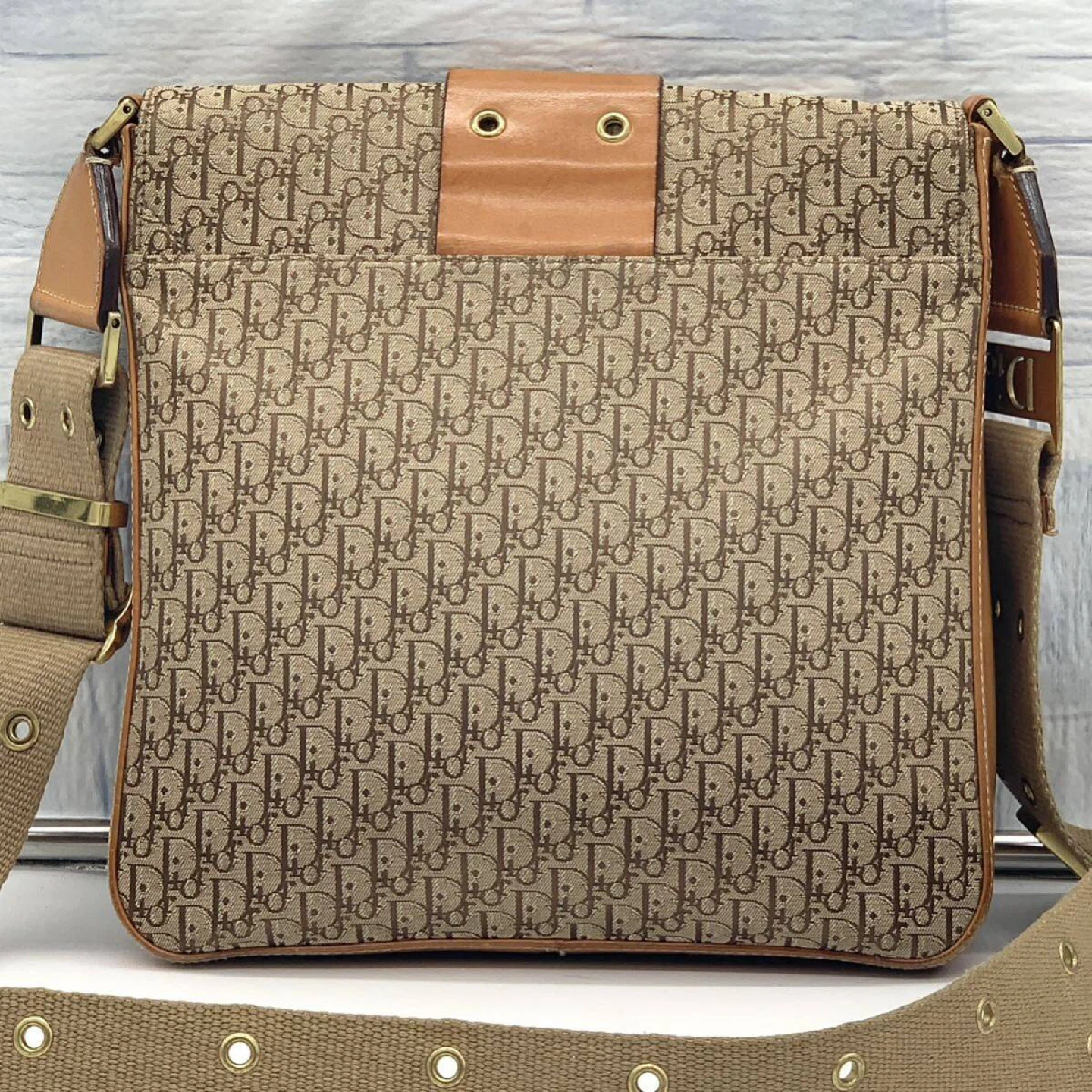 Leaving Canada Next Week – Dior Monogram Vintage Messenger Bag - photo 3