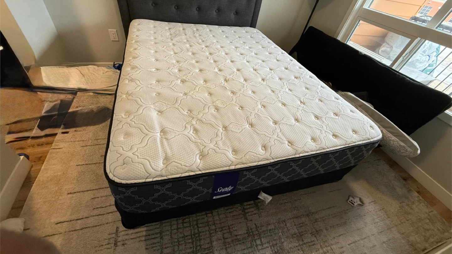 Sealy Mattress - photo 3