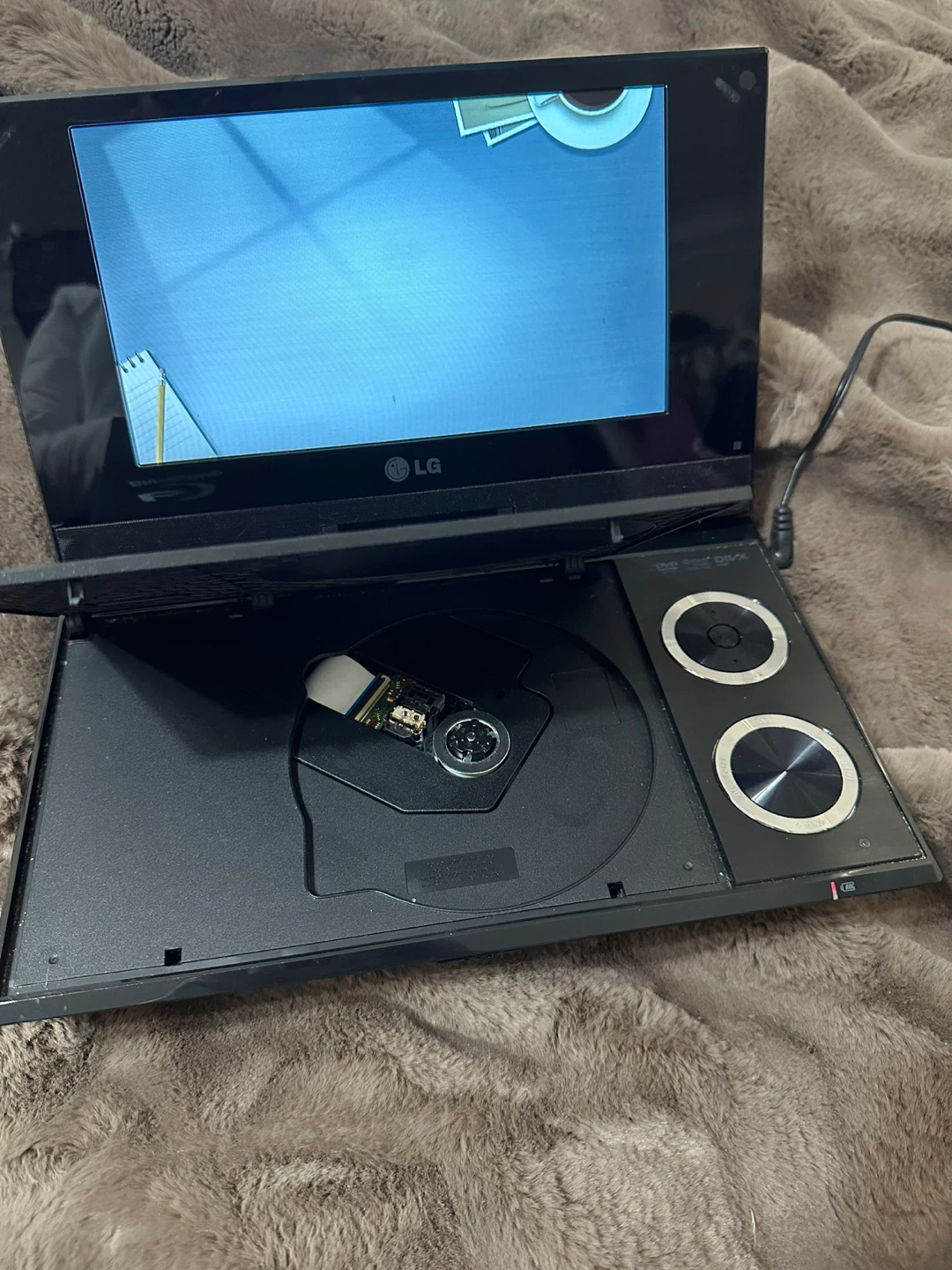 LG Portable DVD Player