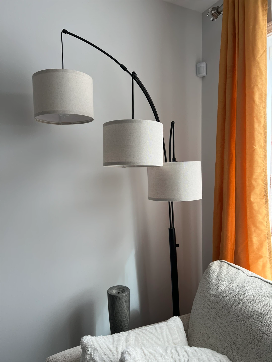3-Light Arc Floor Lamp with Dimmable Rotary Switch