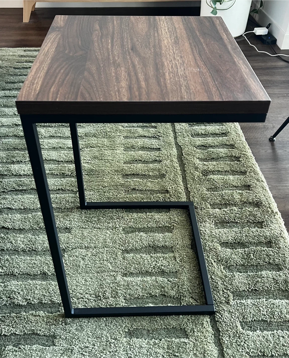 Set of 2 C-Shape Side Tables — Walnut Finish  & Black Metal - photo 4