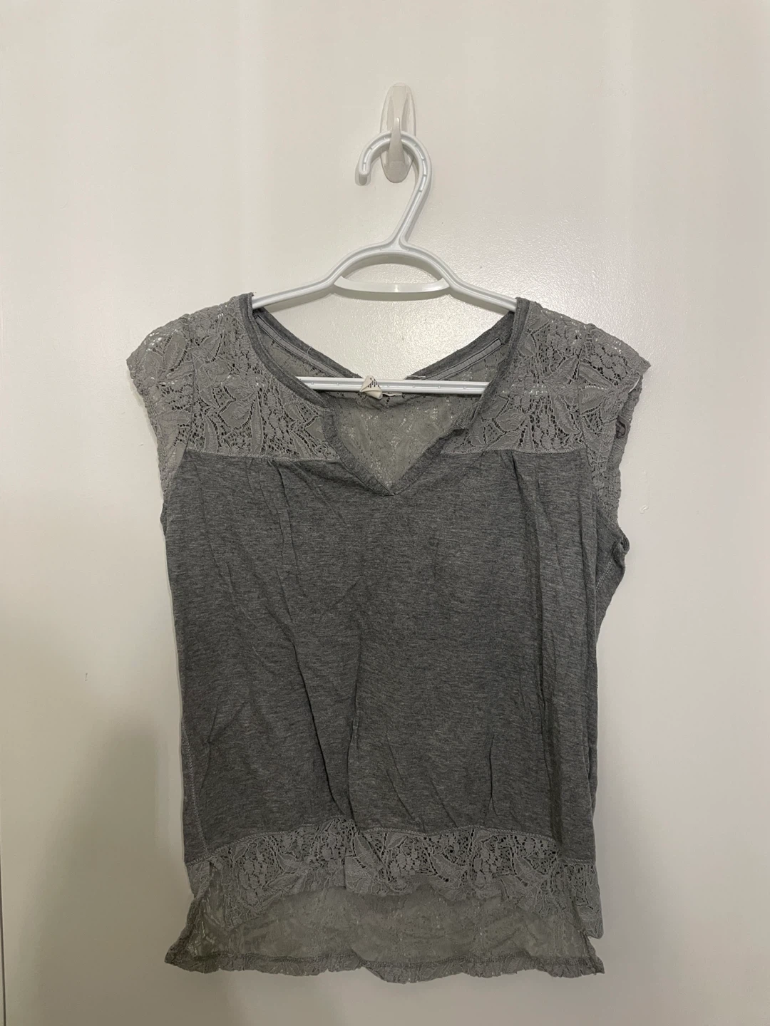Assorted tops - photo 4