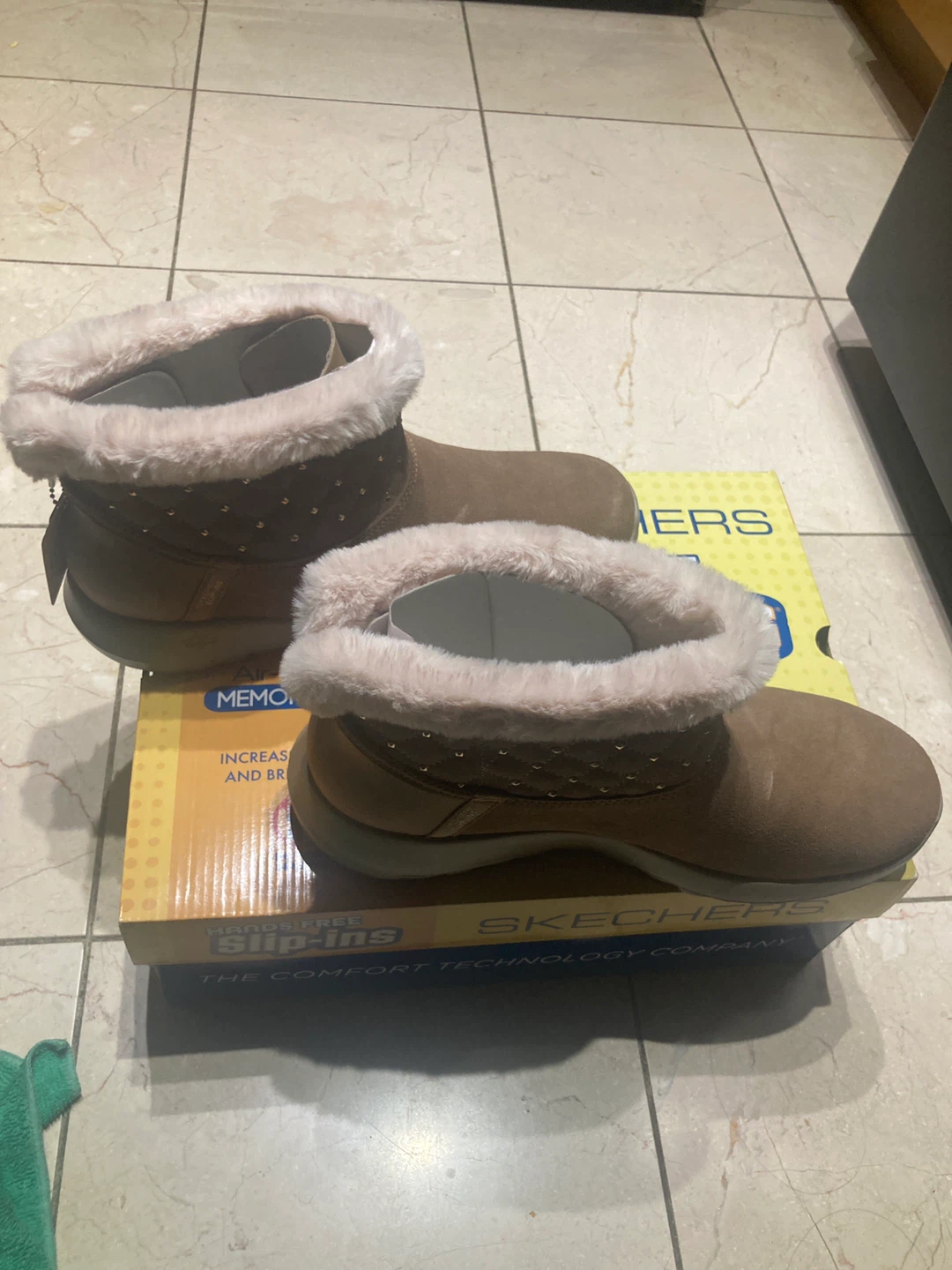 Skechers On-The-Go Joy Cozy Womens Boots Size 11 - photo 4