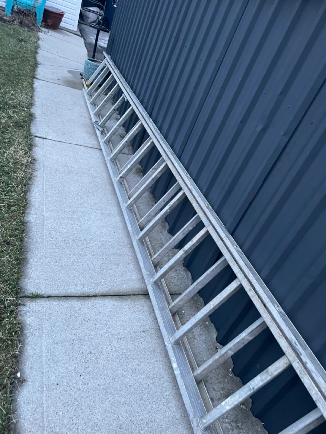 Aluminum Extension Ladder