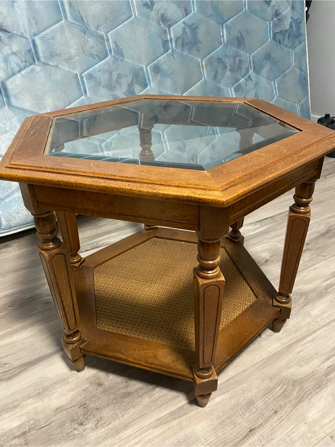 Hexagonal End Table with Glass Top - photo 4