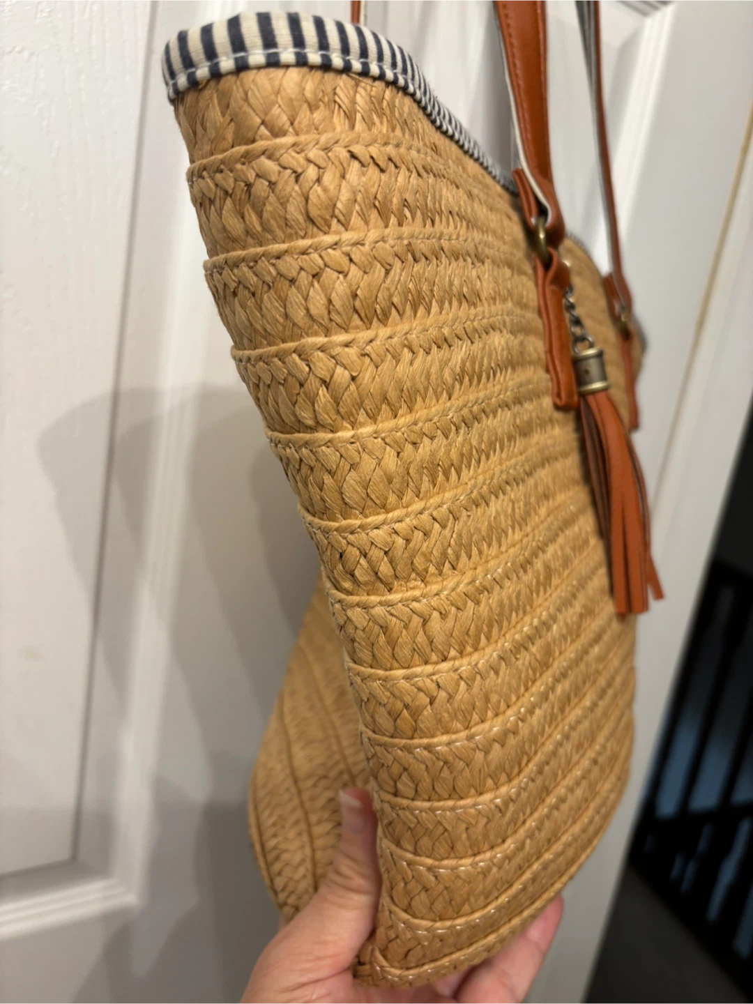 Straw Tote Bag with Faux Leather Straps - photo 3